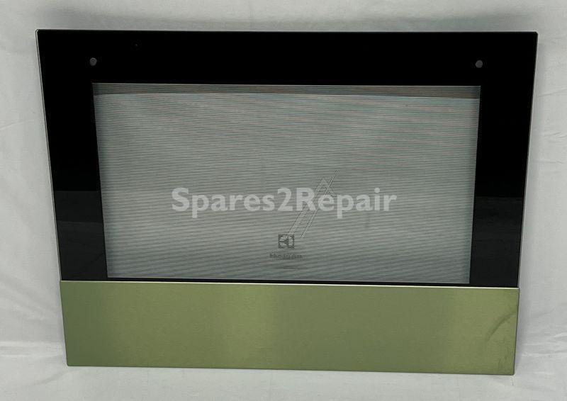 Oven outer Door - 140198084018 Front Glass white 592x501 7mm [Electrolux Aeg]